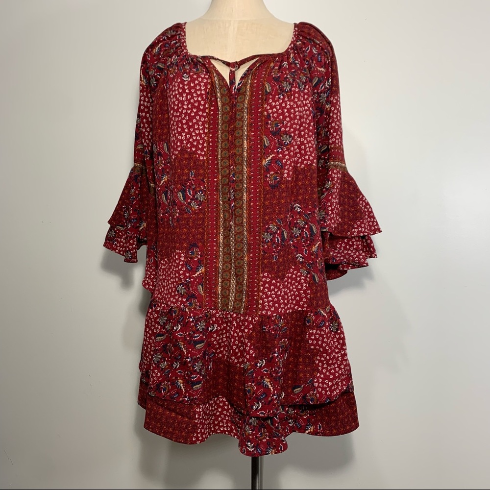 Umgee tiered Ruffle Bell Sleeve BOHO Style Dress. Like New!